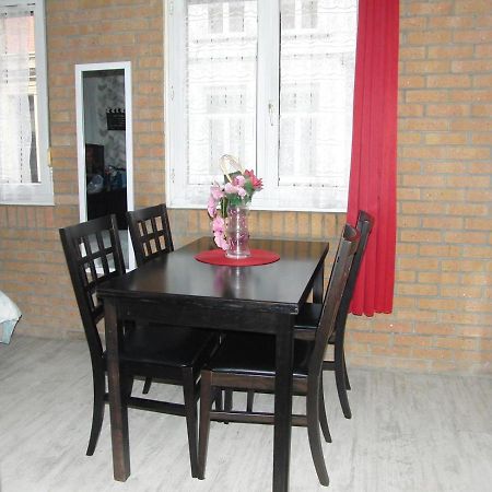 Une Petite Halte Apartment Кале Екстериор снимка