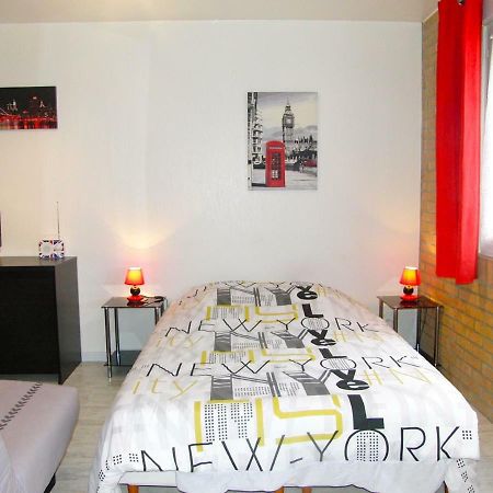Une Petite Halte Apartment Кале Екстериор снимка