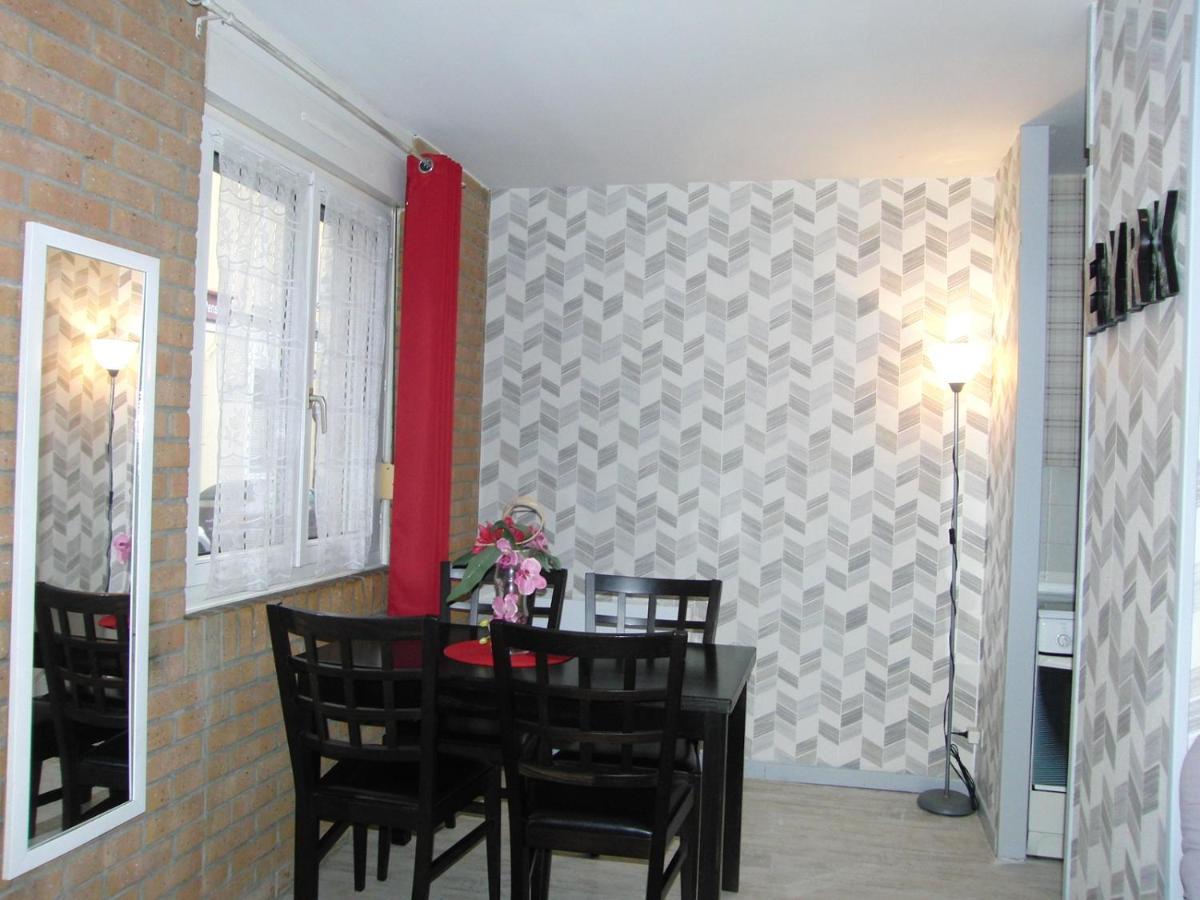 Une Petite Halte Apartment Кале Екстериор снимка
